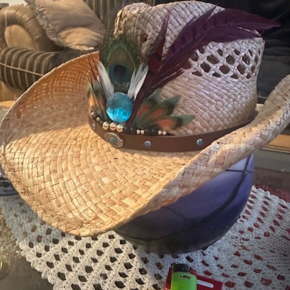 Hat - Picture 2 of 3